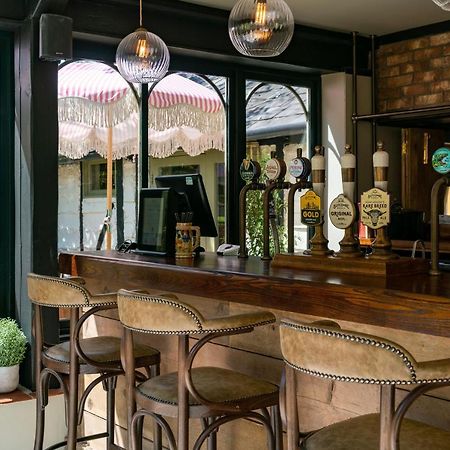 High Corner Inn Godshill  Екстериор снимка