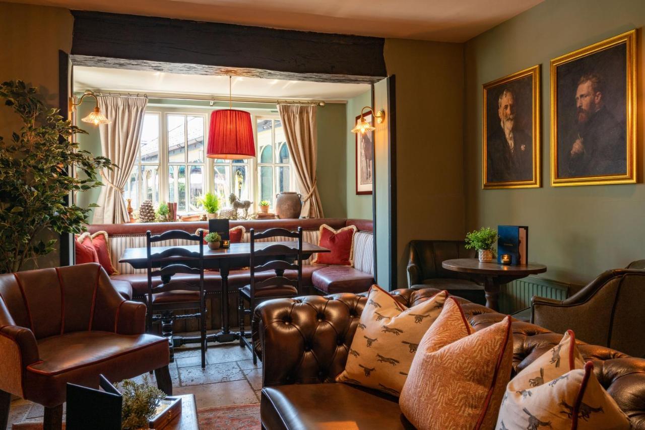 High Corner Inn Godshill  Екстериор снимка