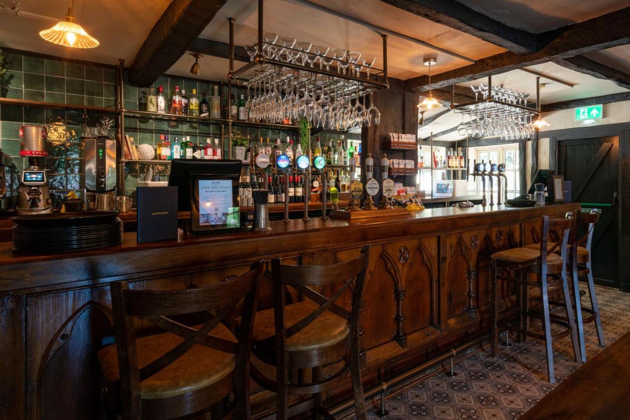 High Corner Inn Godshill  Екстериор снимка