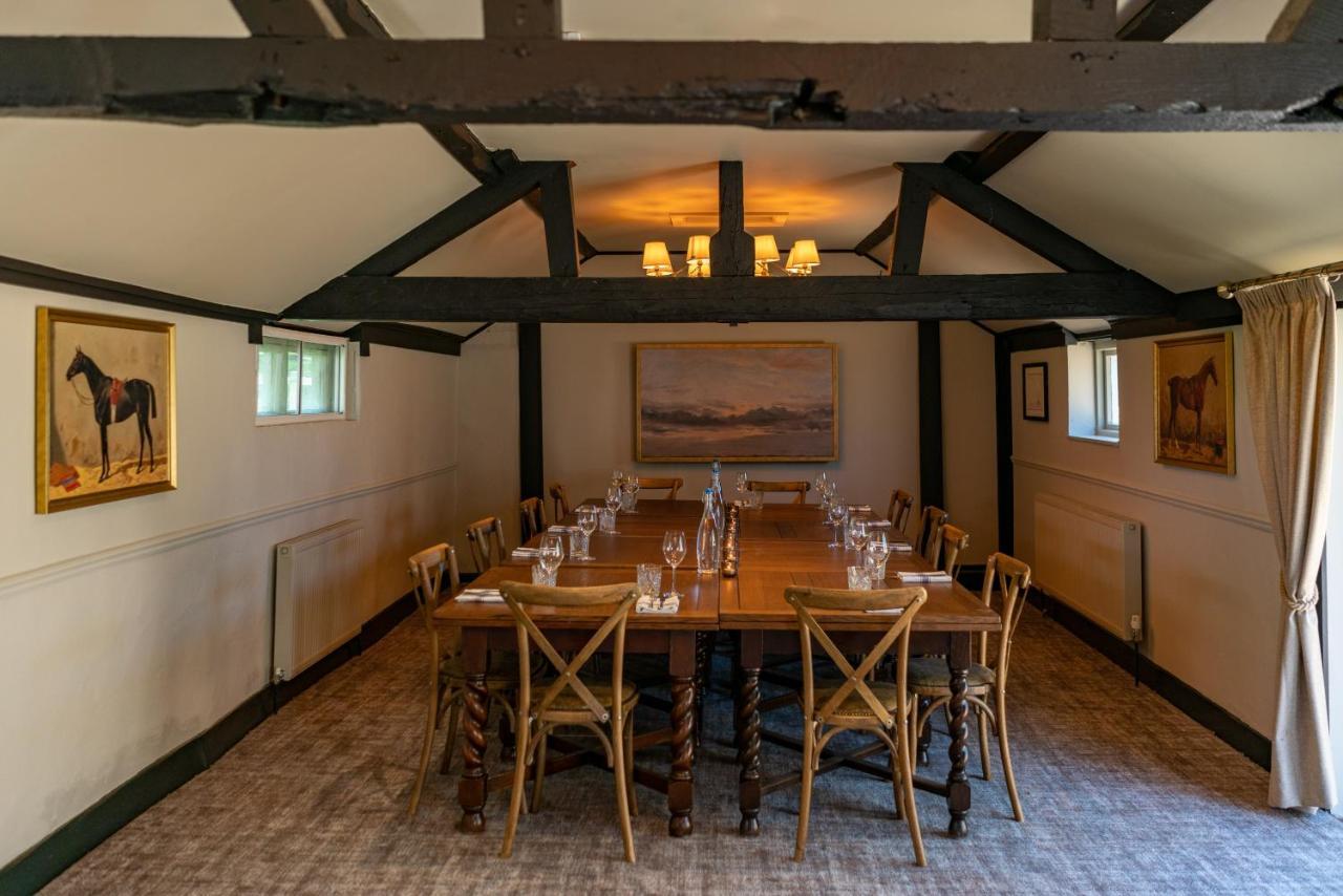 High Corner Inn Godshill  Екстериор снимка