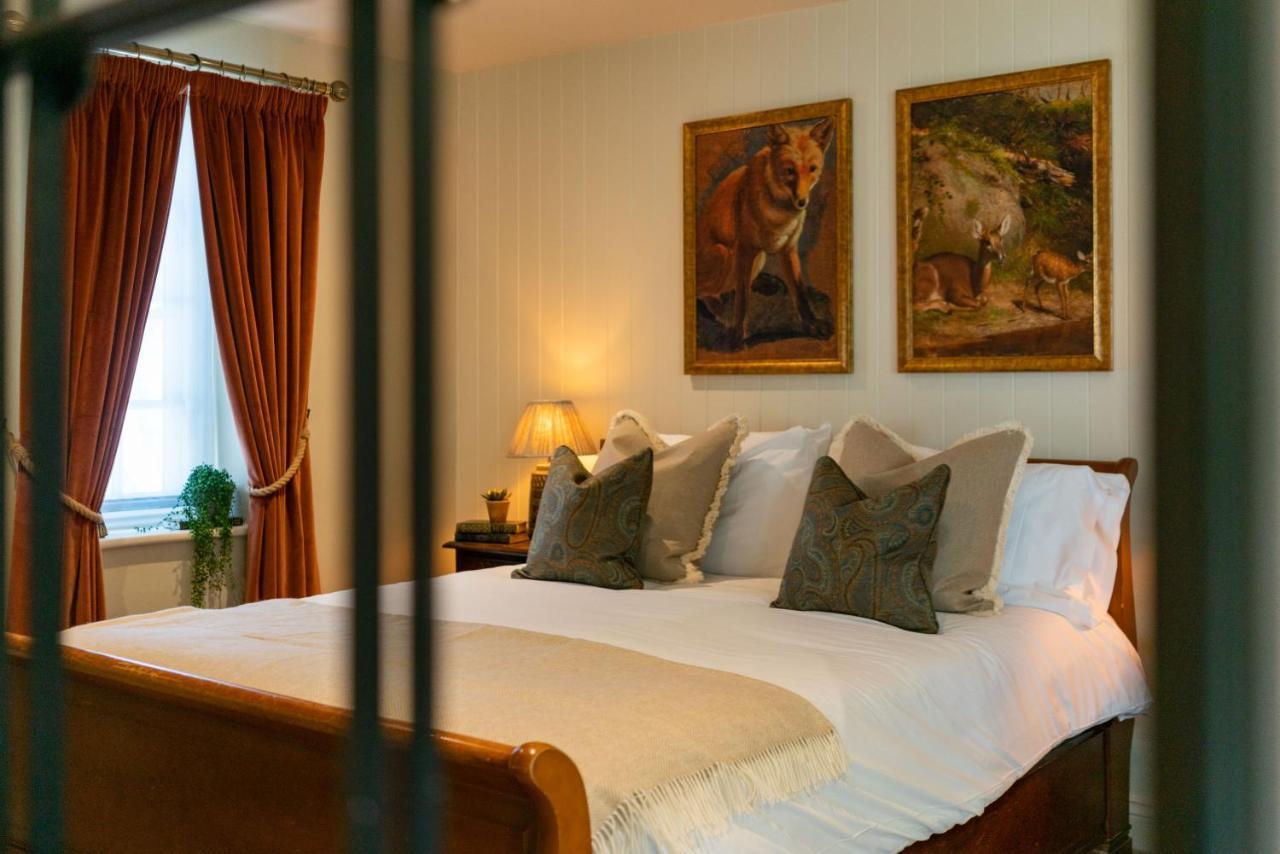 High Corner Inn Godshill  Екстериор снимка