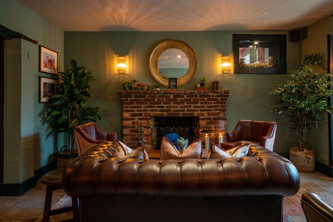 High Corner Inn Godshill  Екстериор снимка
